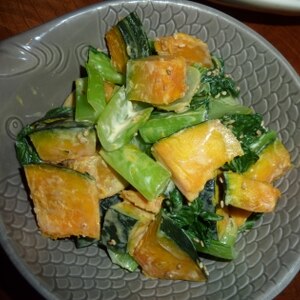 南瓜と小松菜の温野菜サラダ
